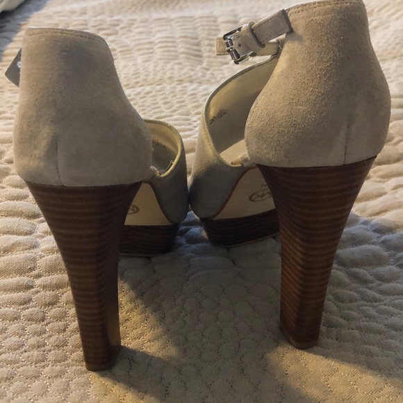 Michael Kors Shoes - Picture 3 of 4